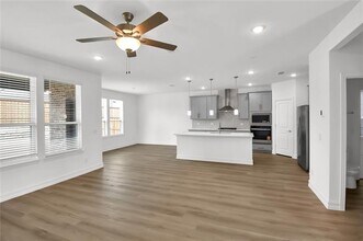 3900 Lynx Ct in Little Elm, TX - Building Photo - Building Photo