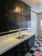 1901 N Commonwealth Ave in Los Angeles, CA - Building Photo - Building Photo