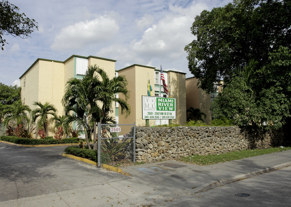 Miami Riverview Apartments in Miami, FL - Building Photo