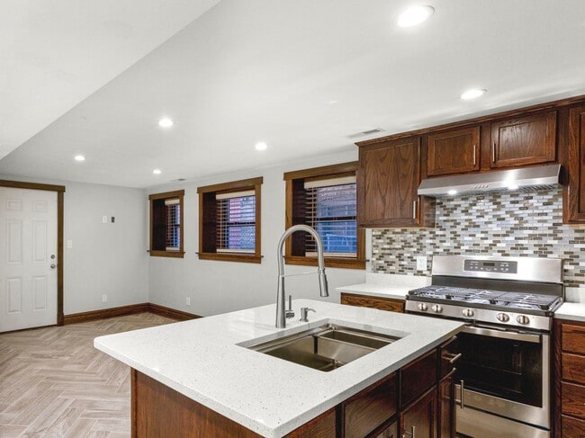 5859 N Magnolia Ave in Chicago, IL - Building Photo - Building Photo