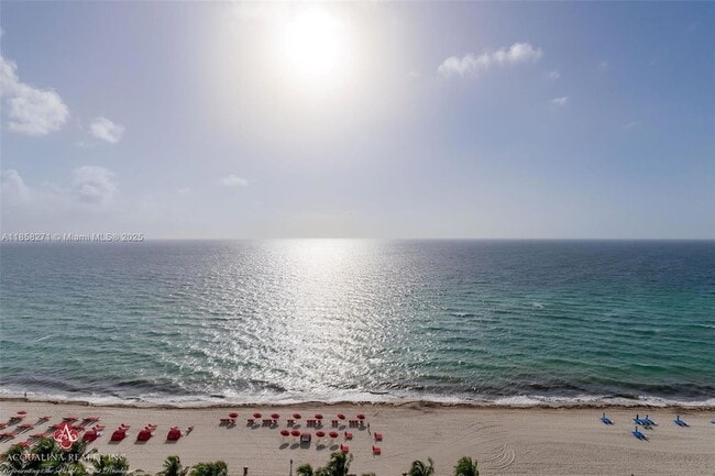 17749 Collins Ave, Unit 802 in Sunny Isles Beach, FL - Foto de edificio - Building Photo