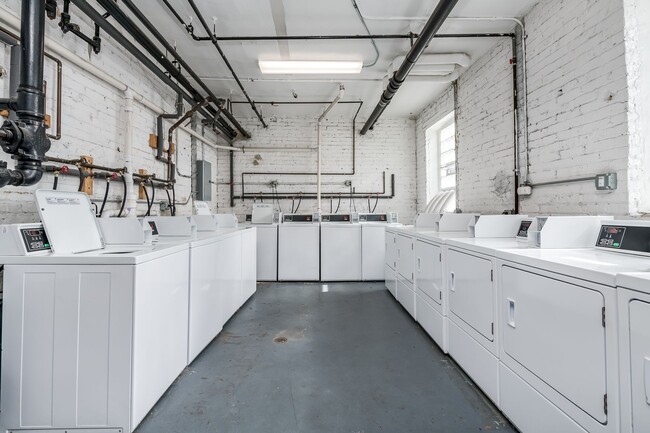 1635 W Morse Ave in Chicago, IL - Building Photo - Building Photo