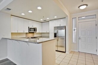 3901 Lick Mill Blvd in Santa Clara, CA - Building Photo - Building Photo