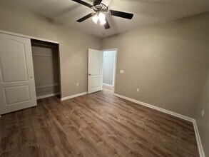 900 Southmoor Dr in Virginia Beach, VA - Building Photo - Building Photo