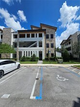 7831 NW 104th Ave in Doral, FL - Building Photo - Building Photo