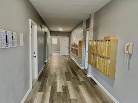 111 S Summit St, Unit 202 in Toledo, OH - Building Photo