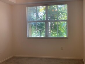 10902 NW 83rd St in Doral, FL - Building Photo - Building Photo