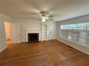 126 Batre Ln in Mobile, AL - Building Photo - Building Photo