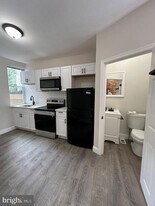 3205 Latona St in Philadelphia, PA - Building Photo