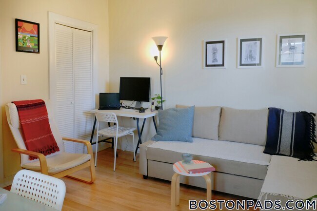 1 Union Pk, Unit 5 in Boston, MA - Foto de edificio - Building Photo