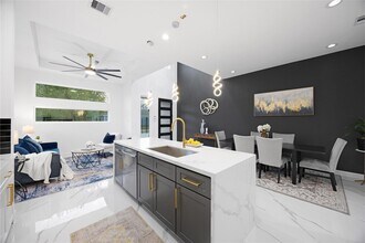 5125 Doolittle Blvd in Houston, TX - Building Photo - Building Photo