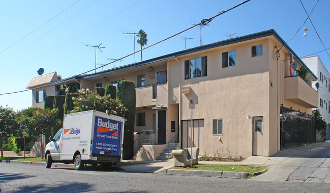 7921 Clinton St in Los Angeles, CA - Building Photo - Building Photo