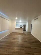 6545 Fulton Ave in Los Angeles, CA - Building Photo - Building Photo