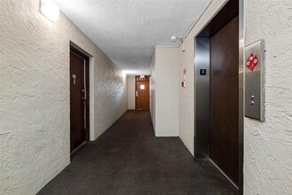 5820 N Church Ave in Tampa, FL - Foto de edificio - Building Photo