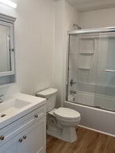 511 Ocean Front Walk in Venice, CA - Building Photo - Building Photo
