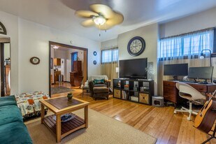 618 Edgemont St in Pittsburgh, PA - Building Photo