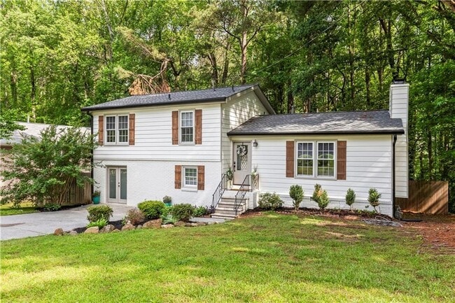 4723 N Springs Rd NW in Kennesaw, GA - Building Photo - Building Photo