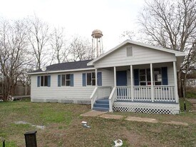 13626 Collins St in Kendleton, TX - Building Photo