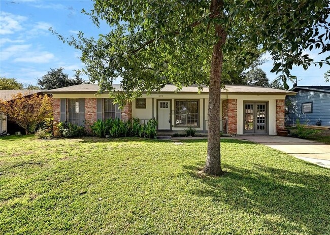 property at 1009 Alden Dr
