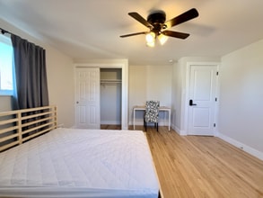 9989 Dodge Dr in Northglenn, CO - Building Photo - Building Photo