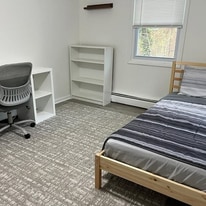 114 S Lee St in Falls Church, VA - Building Photo