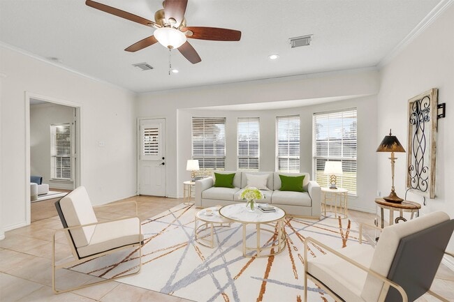 147 April Waters Dr W in Montgomery, TX - Building Photo - Building Photo