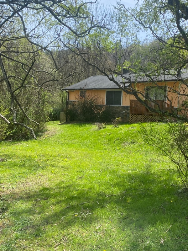 106 Addison Ct in Asheville, NC - Foto de edificio - Building Photo