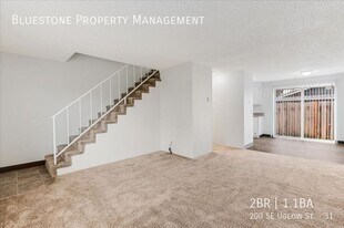 200 SE Uglow St in Dallas, OR - Building Photo