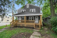 702-704 N Dawson Ave