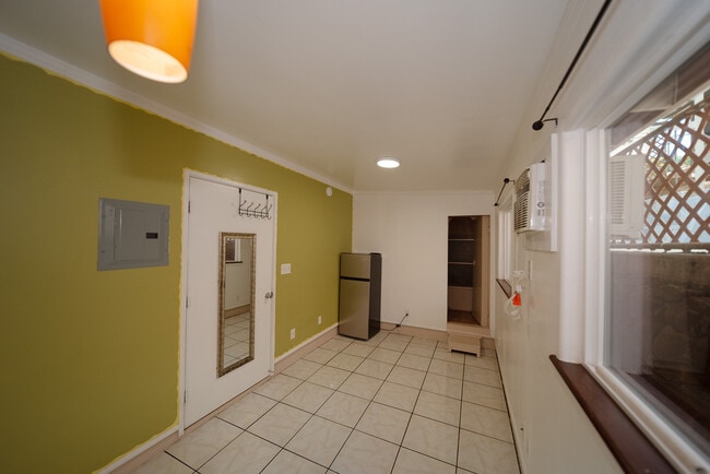 property at 99-060 Nalopaka Pl