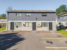 Olympia Townhouses - 211 Pattison in Olympia, WA - Building Photo