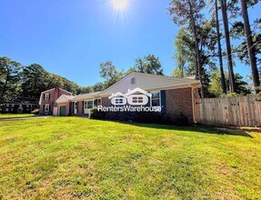 2909 Duke of York Dr in Chesapeake, VA - Building Photo - Building Photo