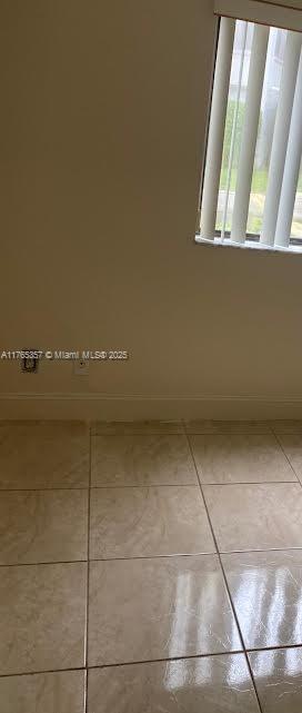 4218 Inverrary Blvd in Lauderhill, FL - Building Photo