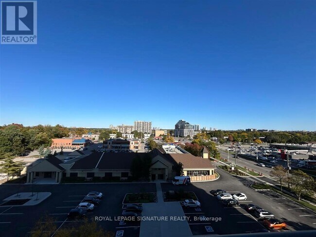 3270 Sheppard Ave E in Toronto, ON - Building Photo - Building Photo