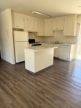 145 Finale Way in Tracy, CA - Building Photo - Building Photo