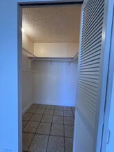 2754 Kuilei St, Unit #901 in Honolulu, HI - Foto de edificio - Building Photo