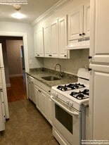 8 Mt Ida St, Unit 1 in Newton, MA - Building Photo