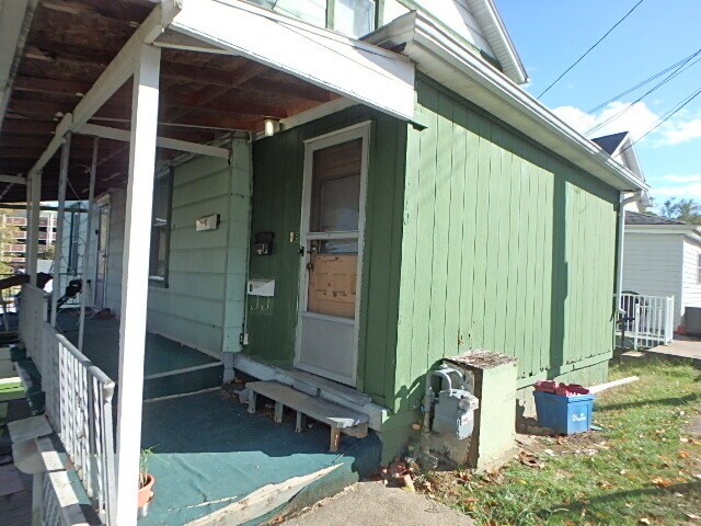 410 Green St in California, PA - Building Photo