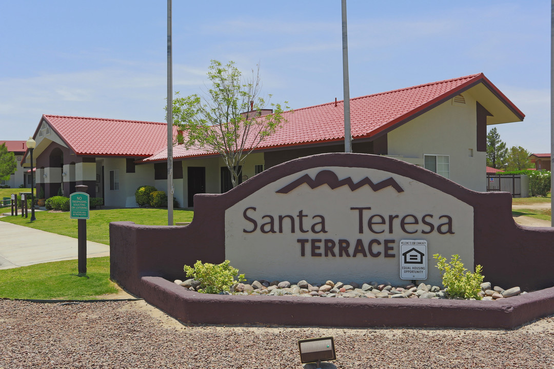 Santa Teresa Terrace in Santa Teresa, NM - Building Photo