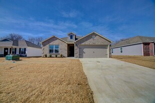 14232 N 73rd E Ave in Collinsville, OK - Building Photo