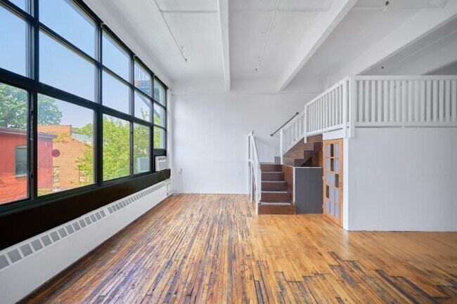 5 Delavan St in Brooklyn, NY - Building Photo - Building Photo