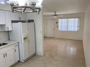 2608 W 8th Ave in Hialeah, FL - Building Photo - Building Photo