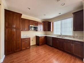 7152 Paseo Del Rio in Bell Gardens, CA - Building Photo - Building Photo