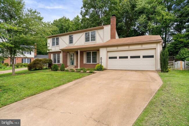property at 3866 Oriole Ct
