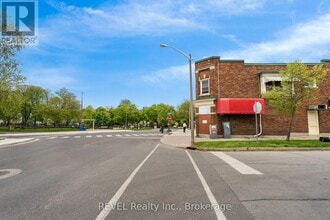 74 Queen St in St Catharines, ON - Building Photo - Building Photo