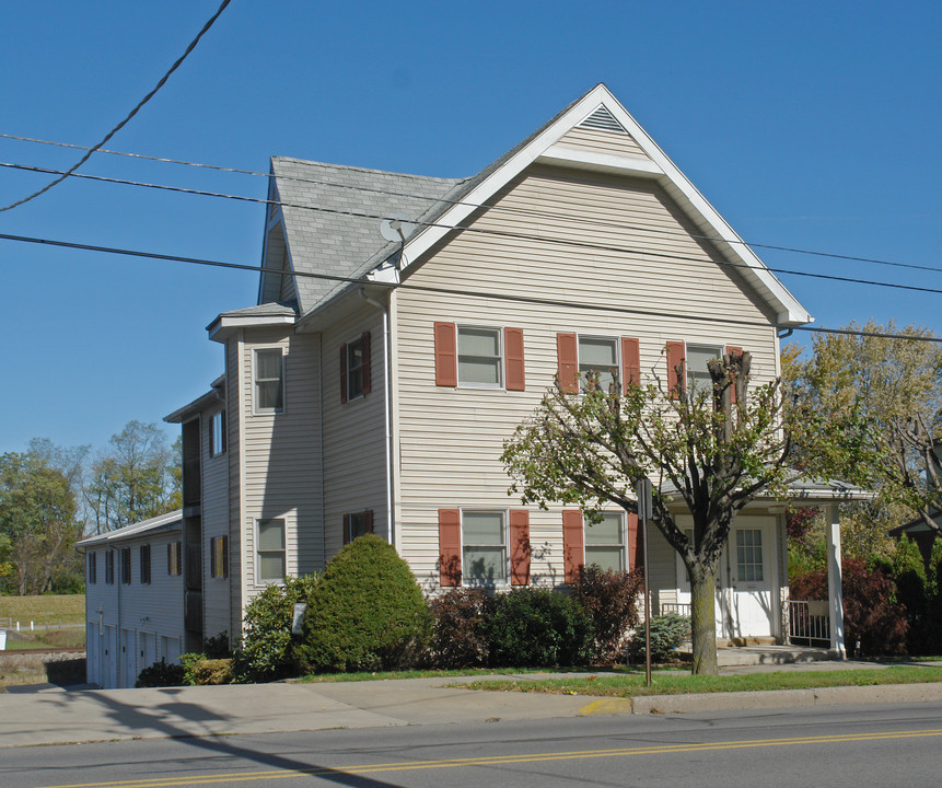 1606-1606 1/2 Riverside Dr in Williamsport, PA - Building Photo