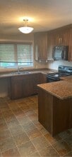 1581 Rae St in Regina, SK - Building Photo - Building Photo