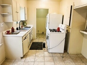 1033 SW 63rd St in Oklahoma City, OK - Building Photo - Building Photo