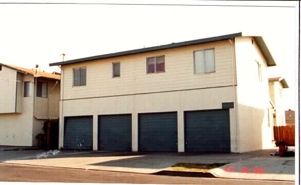 2344 Maricopa Ave in Richmond, CA - Foto de edificio - Building Photo