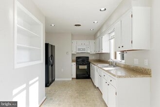 413 Briarmont Dr in Winchester, VA - Building Photo - Building Photo